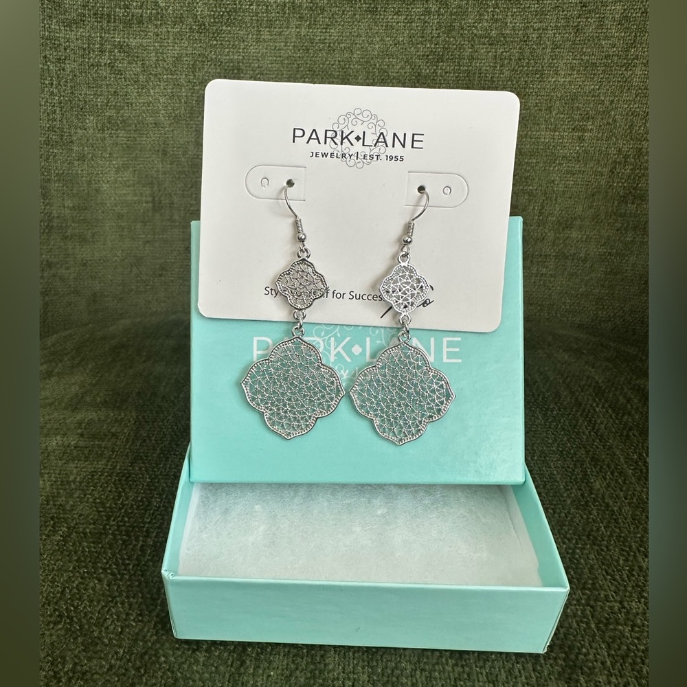 New never worn Park Lane Moana pierced silver earrings